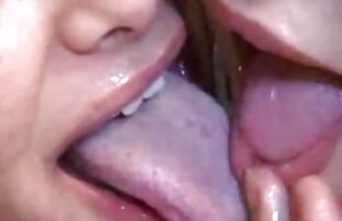 Maturo pompino ragazza giocare con le sue mani e la filmati sesso amatoriale italiano bocca sul pene di un giovane uomo
